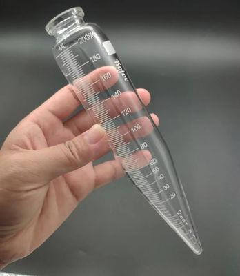 Ein guter Preis. Doppelverstärkte borosilikatglaskonische Zentrifugenröhrchen für Laborforschung mit einer Kapazität von 100/200 ml Online